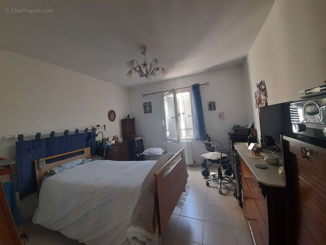Appartement à PUGET-SUR-ARGENS
