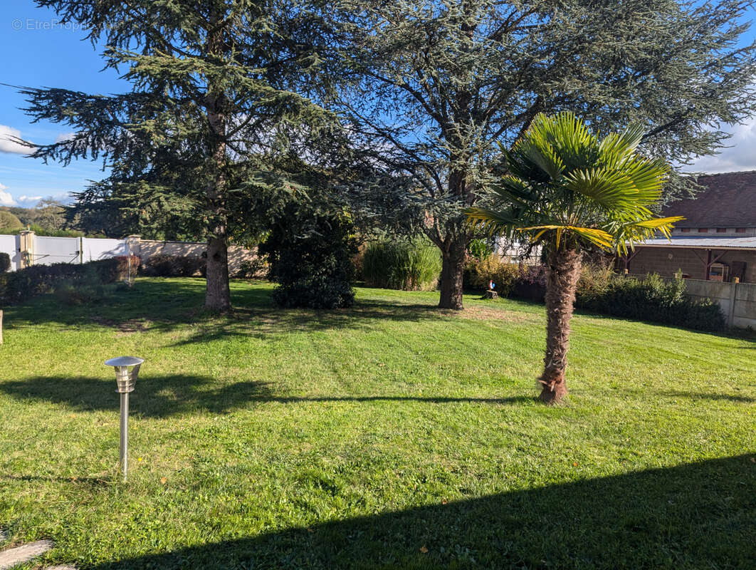 Maison à SAINT-MAURICE-SUR-FESSARD