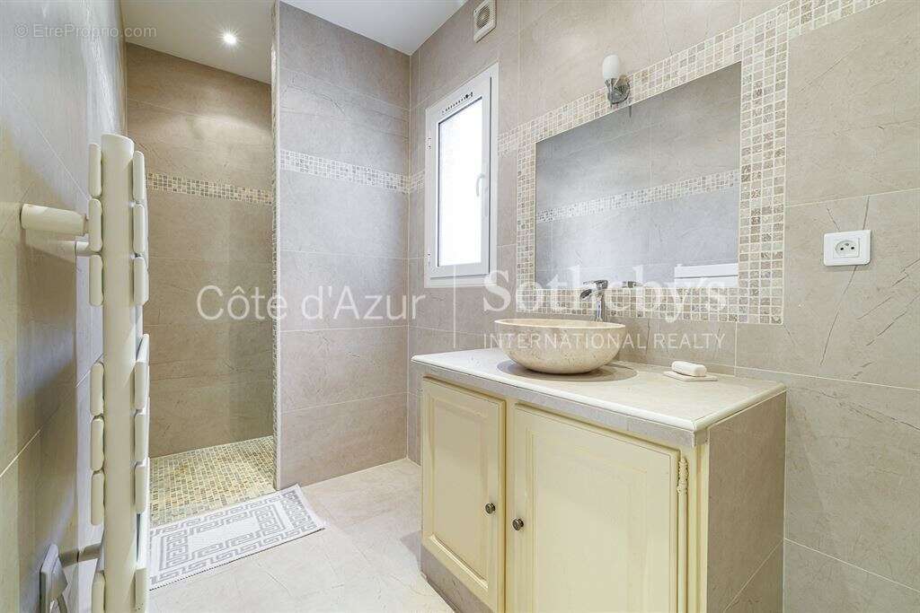 Maison à CAGNES-SUR-MER