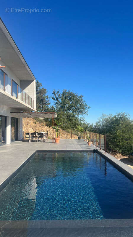 Thuir, maison d'architecte avec piscine. - photo 14