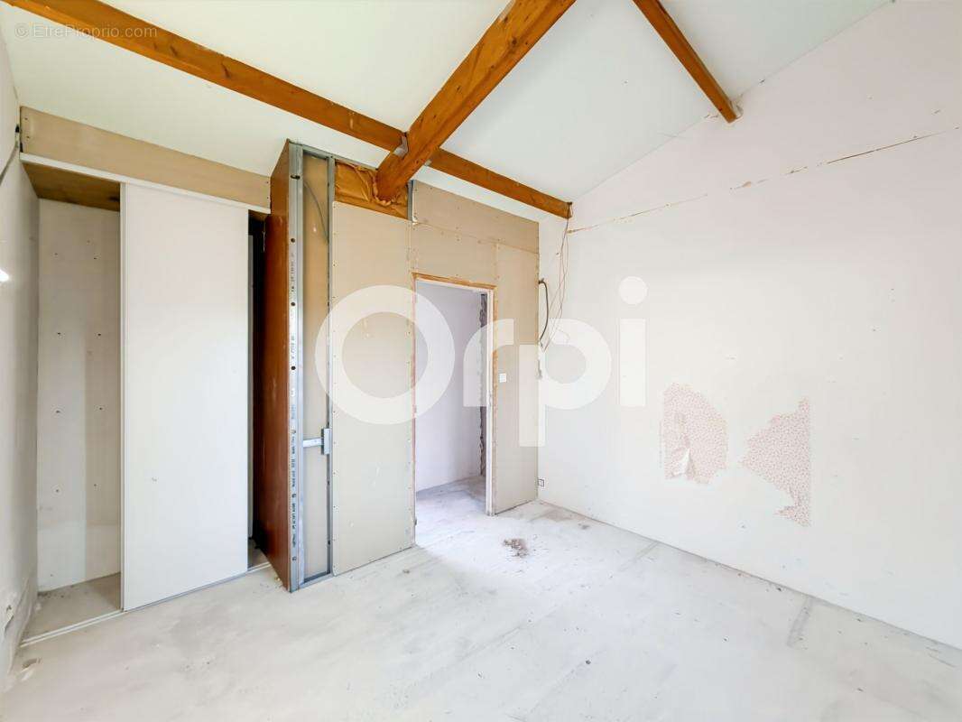 Maison à RUOMS