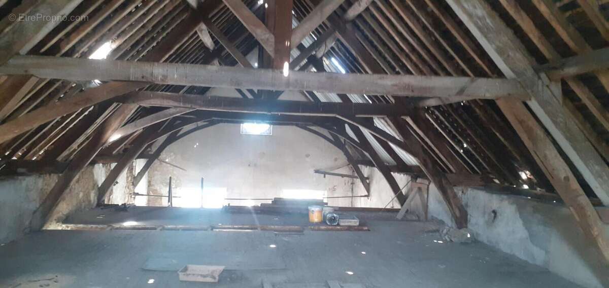 Appartement à BAUGE