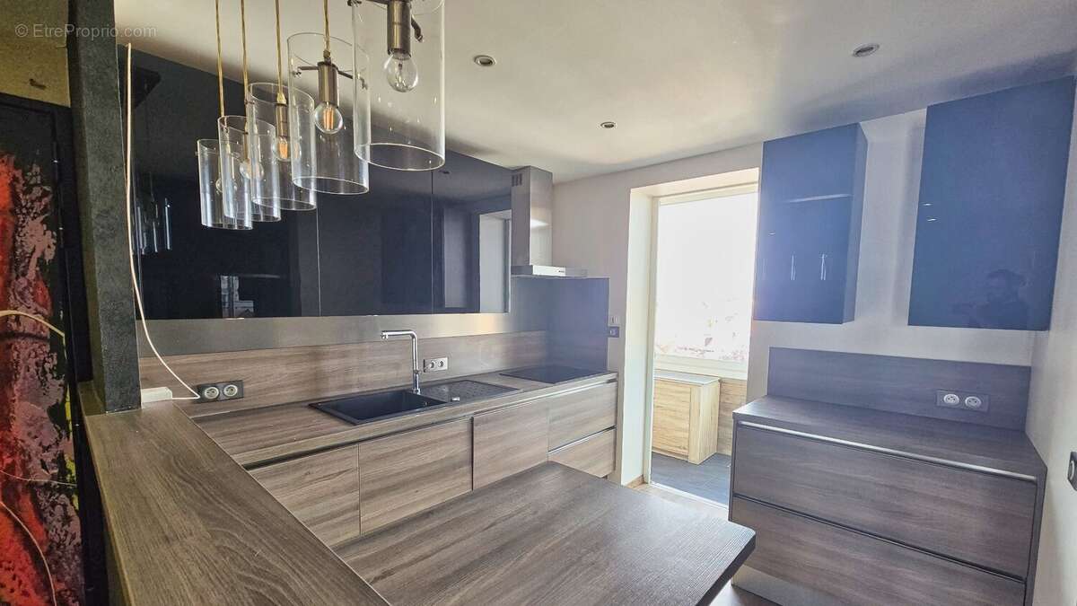 À VENDRE  Appartement T3 rénové - photo 3