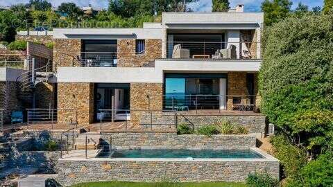 Maison 164 m² à Bormes-Les-Mimosas  - photo 2