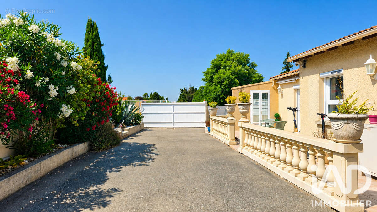 Photo 2 - Maison à ETOILE-SUR-RHONE