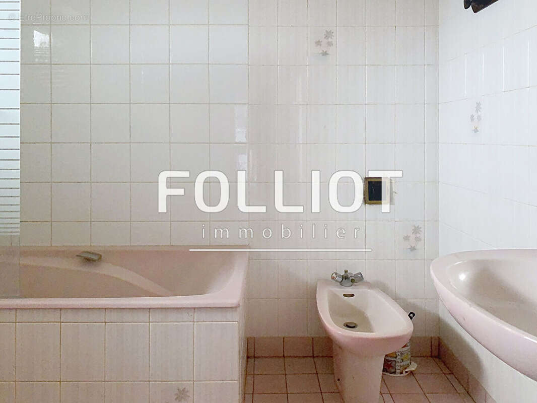 Maison à SAINT-SAMSON-DE-BONFOSSE