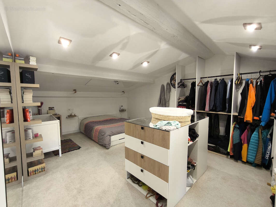 Maison à SAINT-LAURENT-DE-LA-CABRERISSE