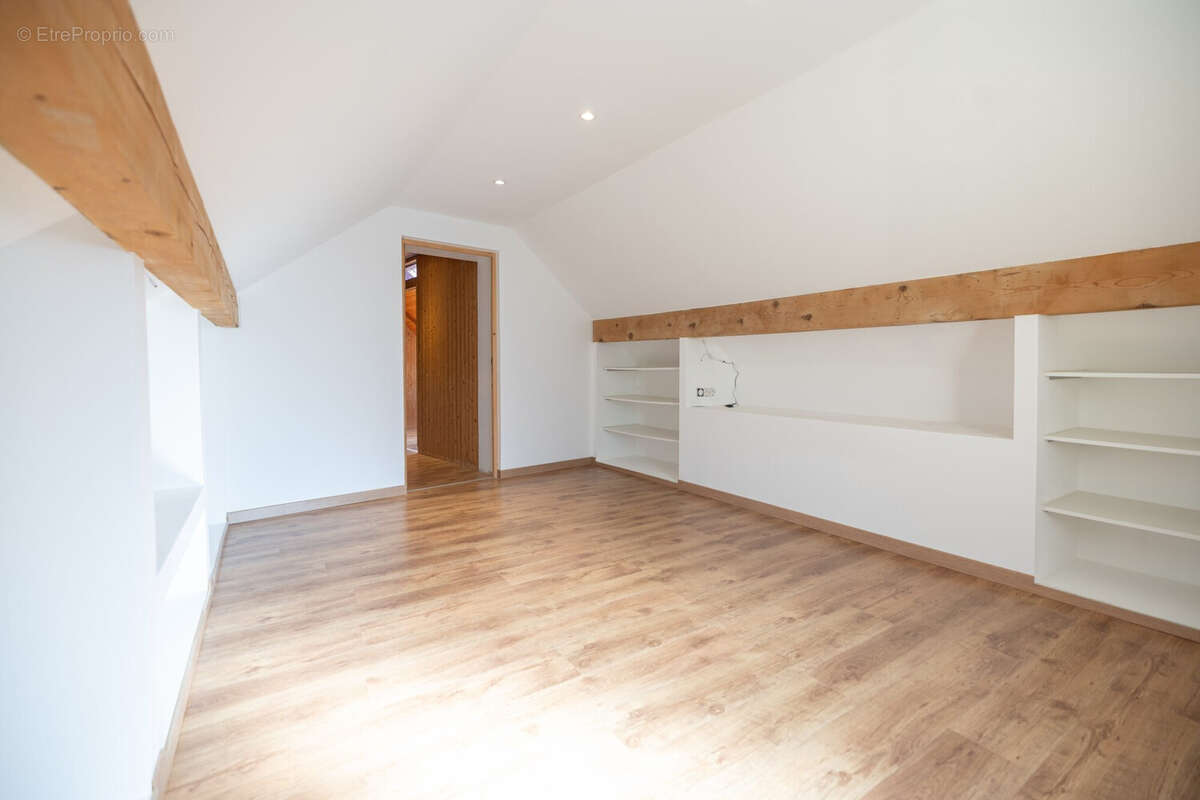 Appartement à DOUSSARD