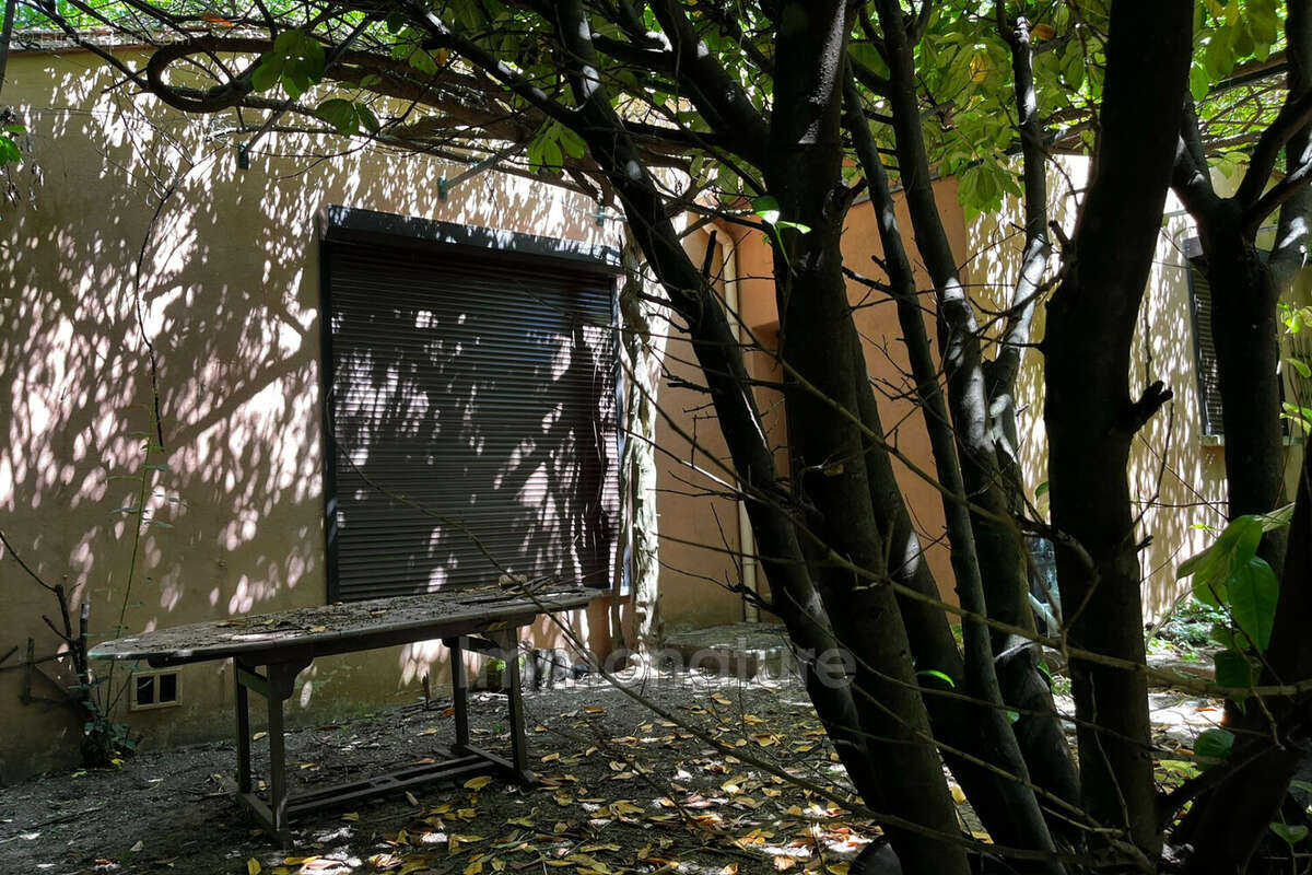Maison 66 m² à Laroque  - photo 7