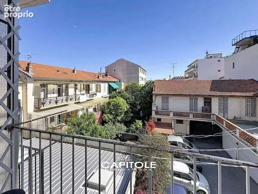 Exclusivité - Grand appartement bourgeois climatisé en centre-ville,  128 m² , cave et parking sous-sol. - photo 5