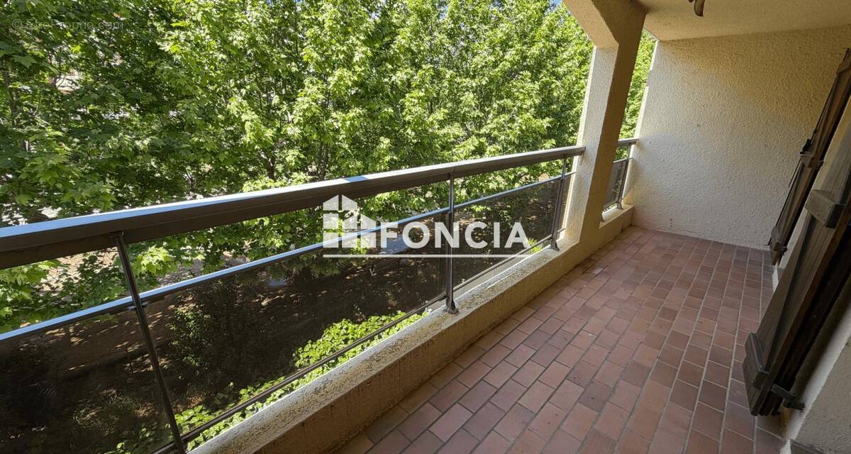 Appartement à HYERES
