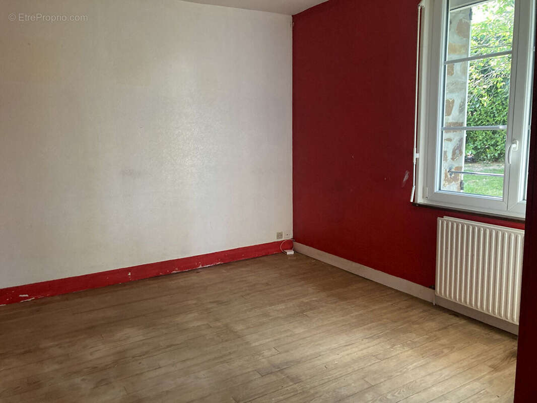 Maison à CONDE-SUR-NOIREAU