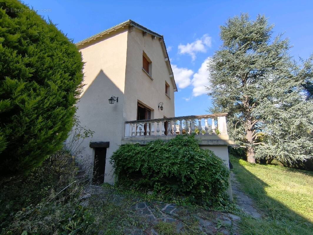 Maison à NESLES-LA-VALLEE