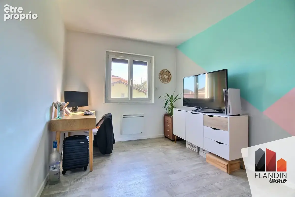 Appartement 88 m² à Vernaison  - photo 9