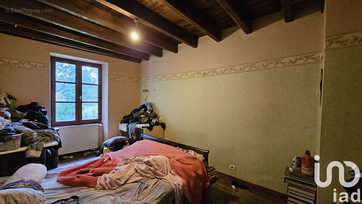 Maison 103 m² à Les Adjots  - photo 8