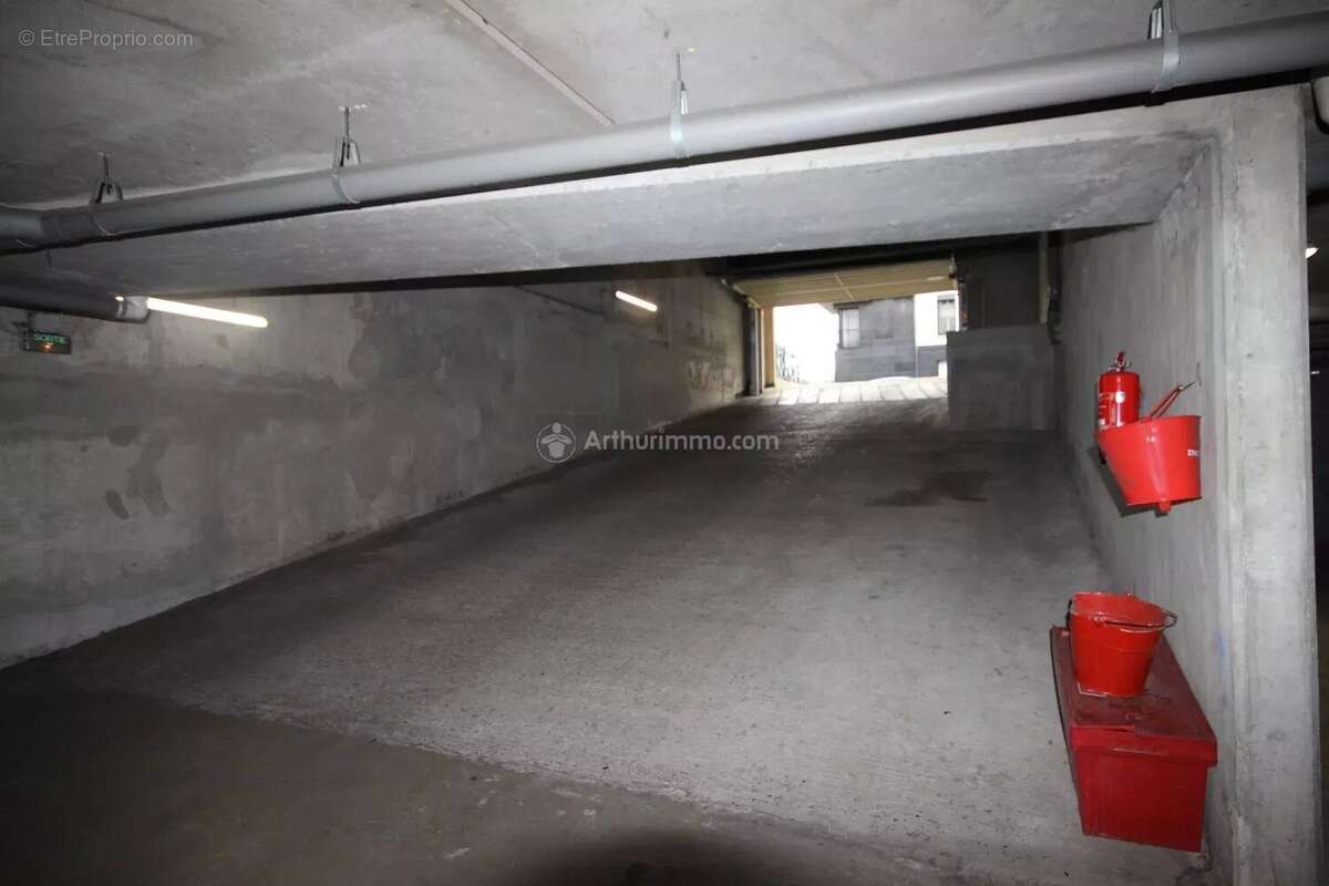 Parking à ASNIERES-SUR-SEINE