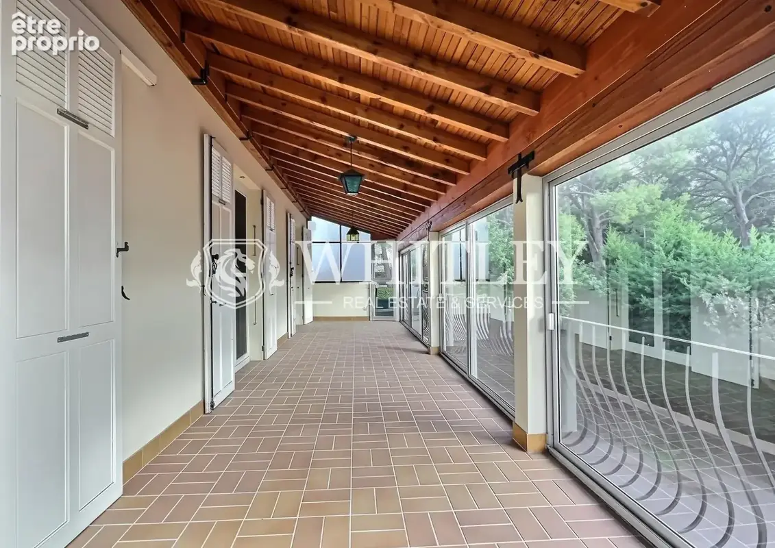 Les plaines saint-raphaël - villa 6 pièces avec logement indépendant - photo 2