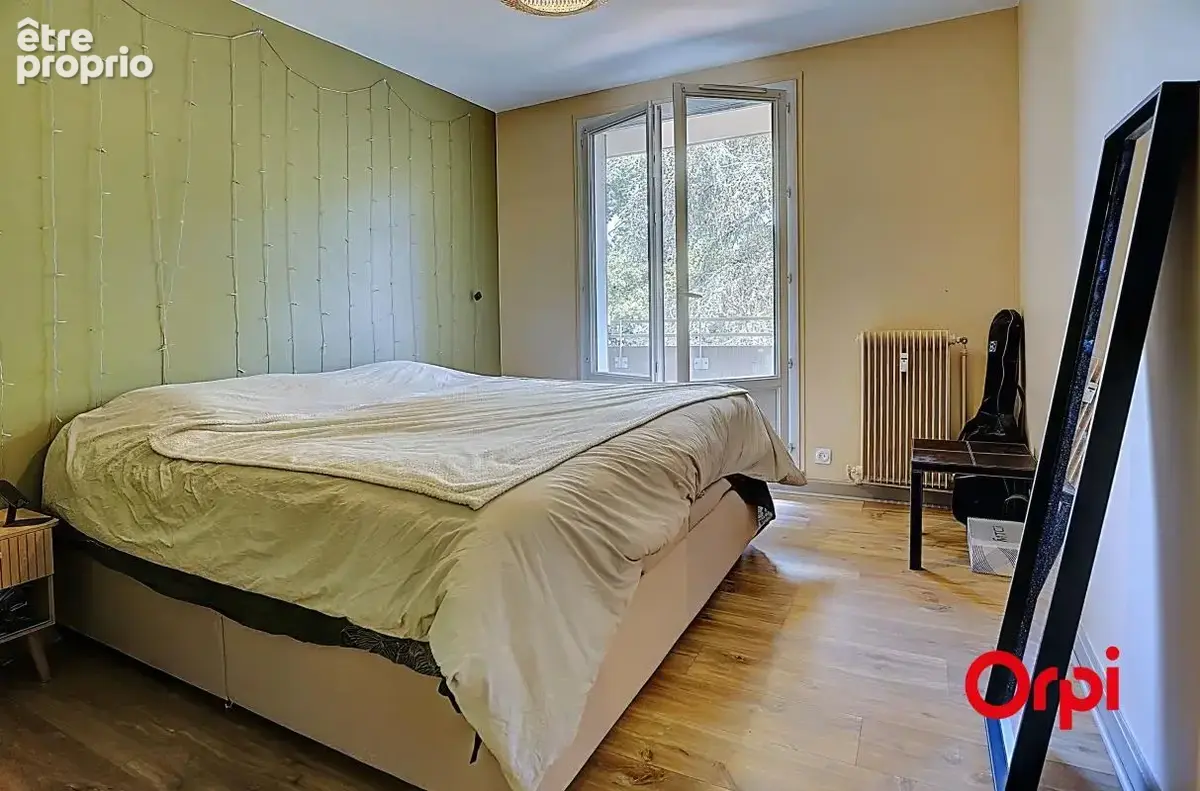 A vendre - appartement T4 de plus de 82 m2 avec une place privative - photo 11