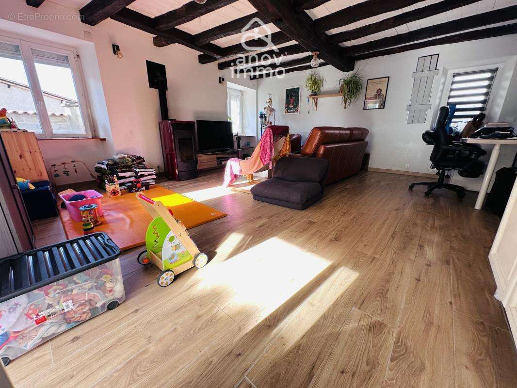 Maison à CHATEAUNEUF-SUR-CHARENTE