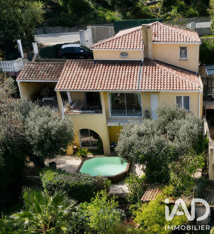 Photo 1 - Maison à LA FARLEDE