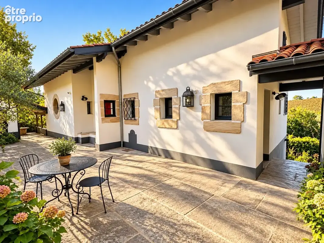 Maison 7 pièces 220 m² à vendre à Arbonne (64210) - photo 4
