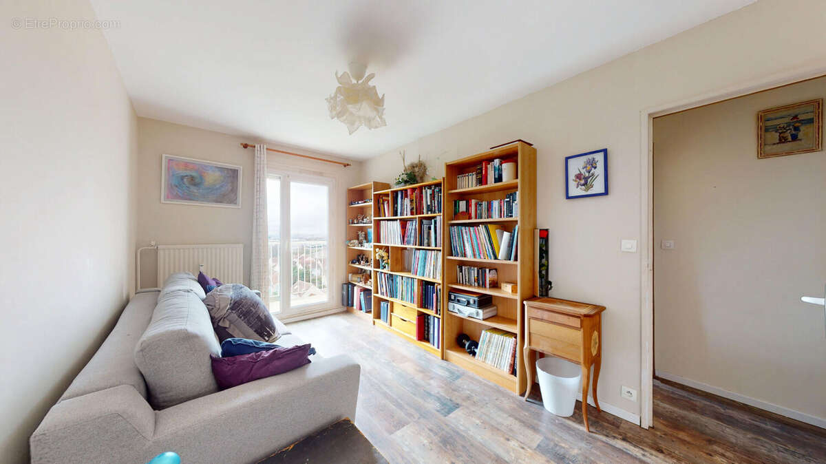 Appartement à THIAIS