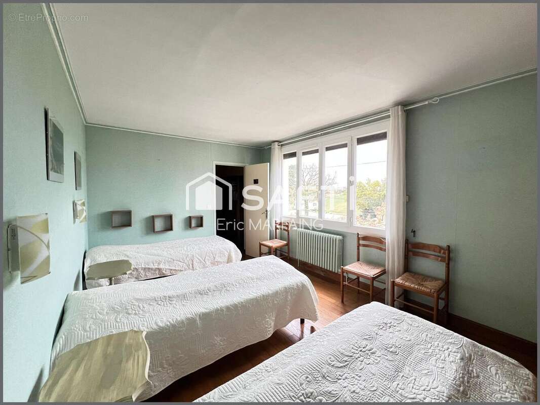 Maison 277 m² à Castelnau-Sur-L'auvignon  - photo 7