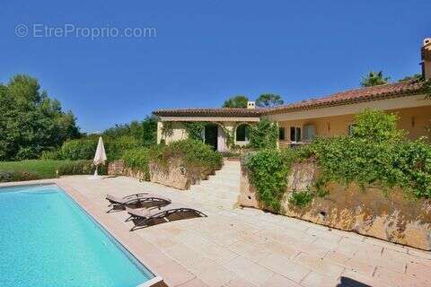 Maison à MOUGINS