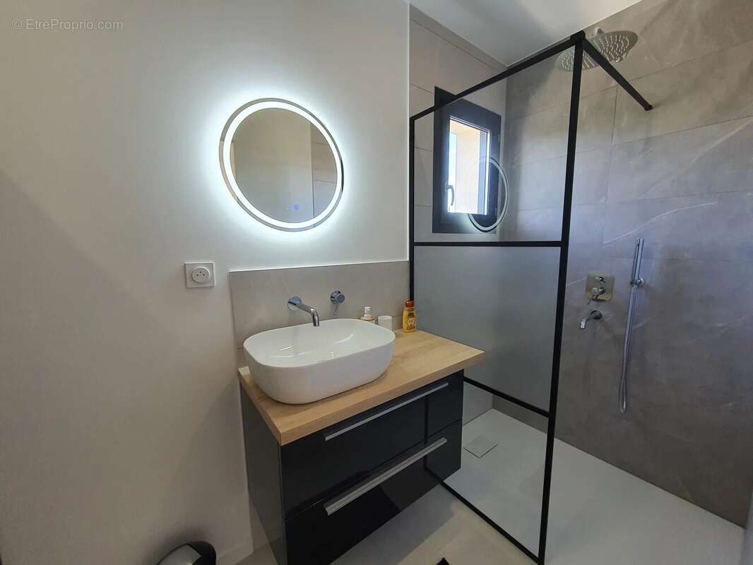 Maison à SAINT-PIERRE-DE-BOEUF