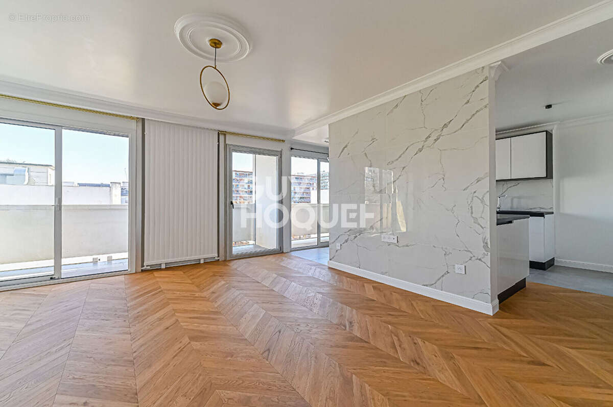 Appartement à PARIS-12E