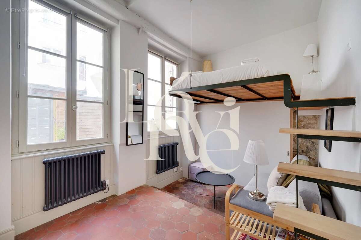 Appartement à PARIS-5E