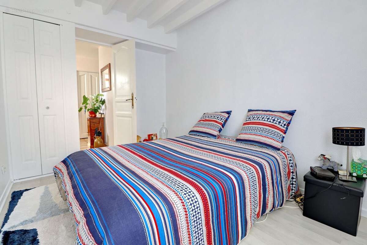 Maison à JOUY-LE-MOUTIER