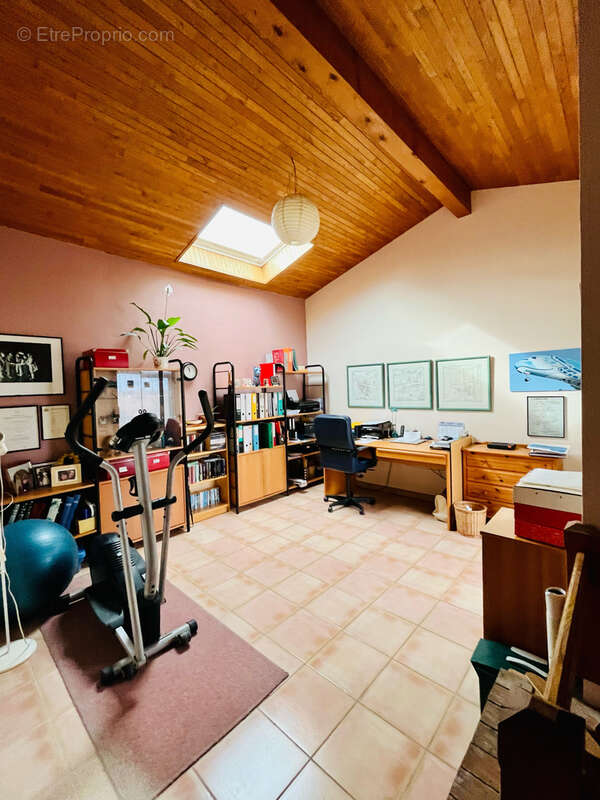 MAISON T5 / 6 avec sous sol total et piscine - photo 22