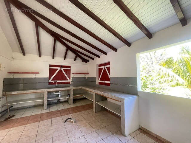 Jolie villa f3 + garage +1  piece  - campagne calme de petit canal - terrain de 876 m2 - photo 8