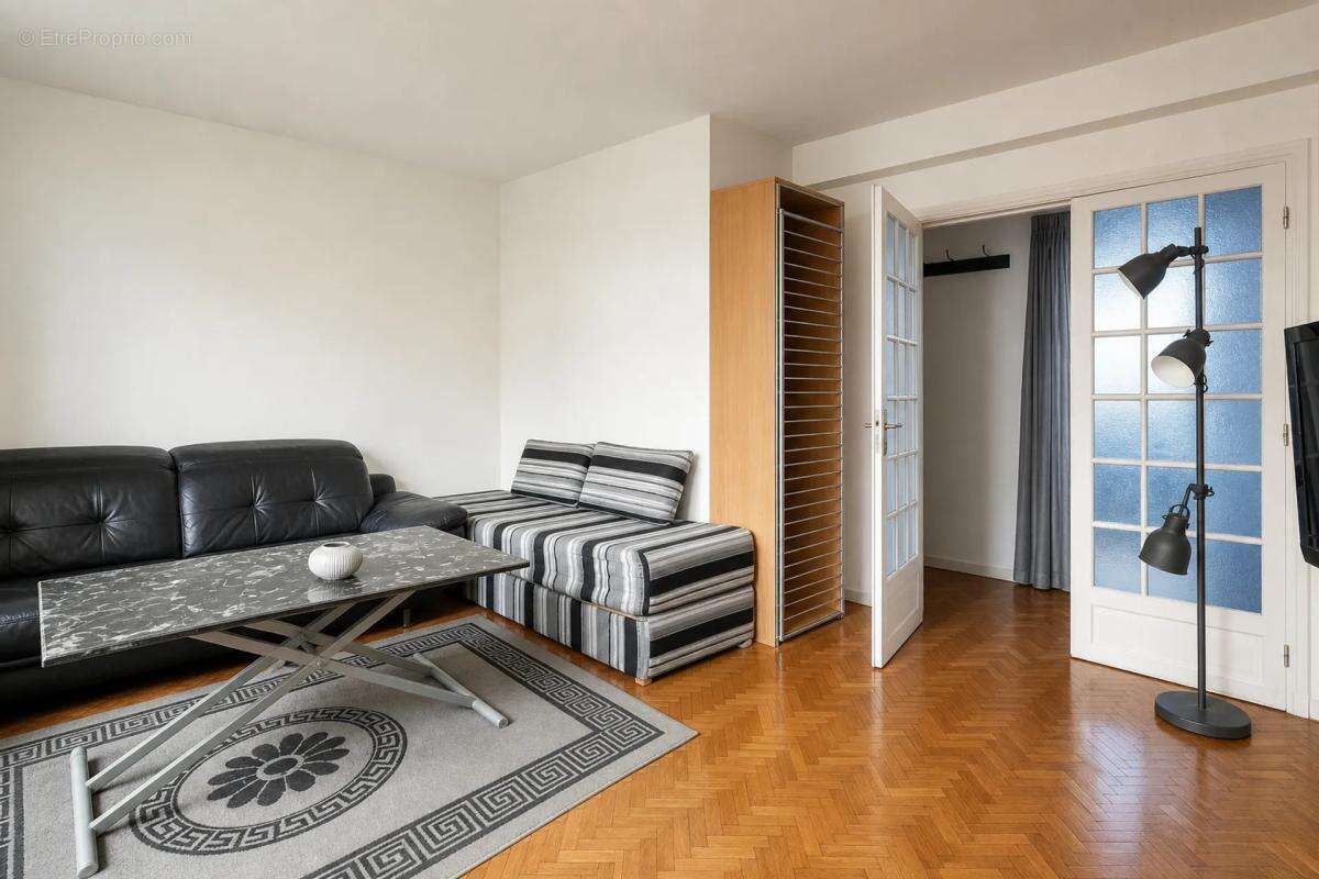 Appartement 3 pièces de 58 m2 en vente à Les Clayes-sous-Bois - Idéal pour investisseurs - photo 6