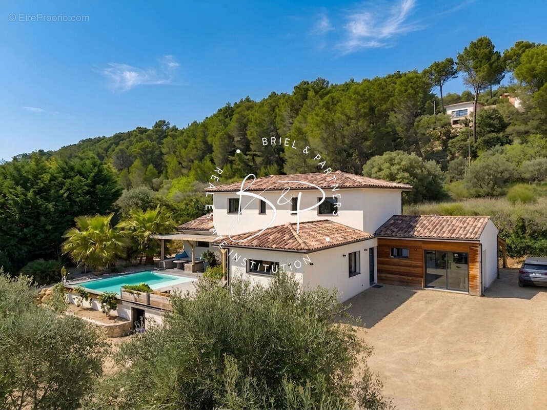 Maison à LORGUES