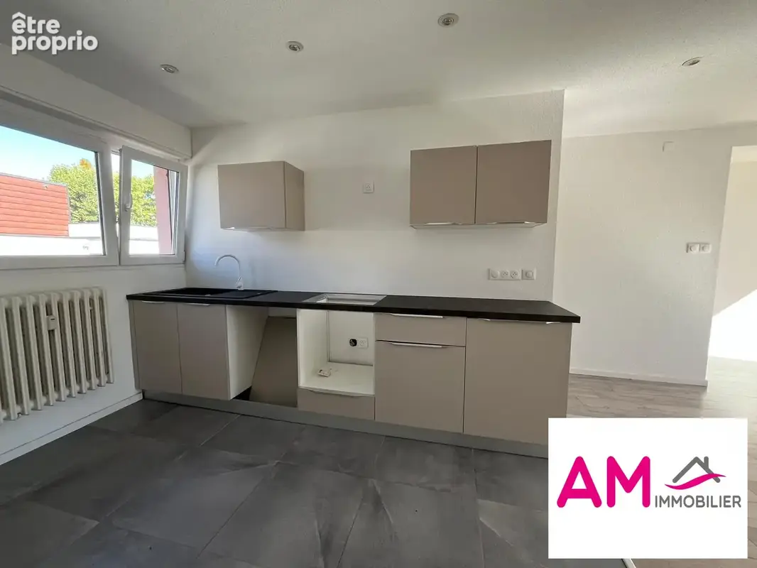 Appartement 5 pièces 80 m² à vendre à Colmar (68000) - photo 3