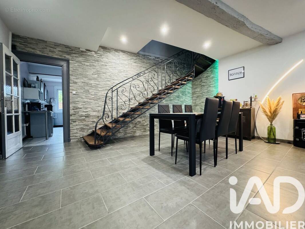 Photo 1 - Maison à LAMAGISTERE