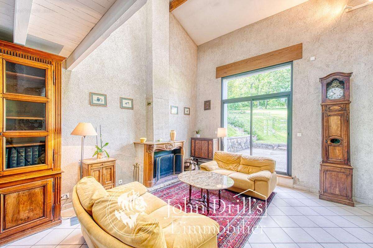 Maison à CHATILLON-LA-PALUD