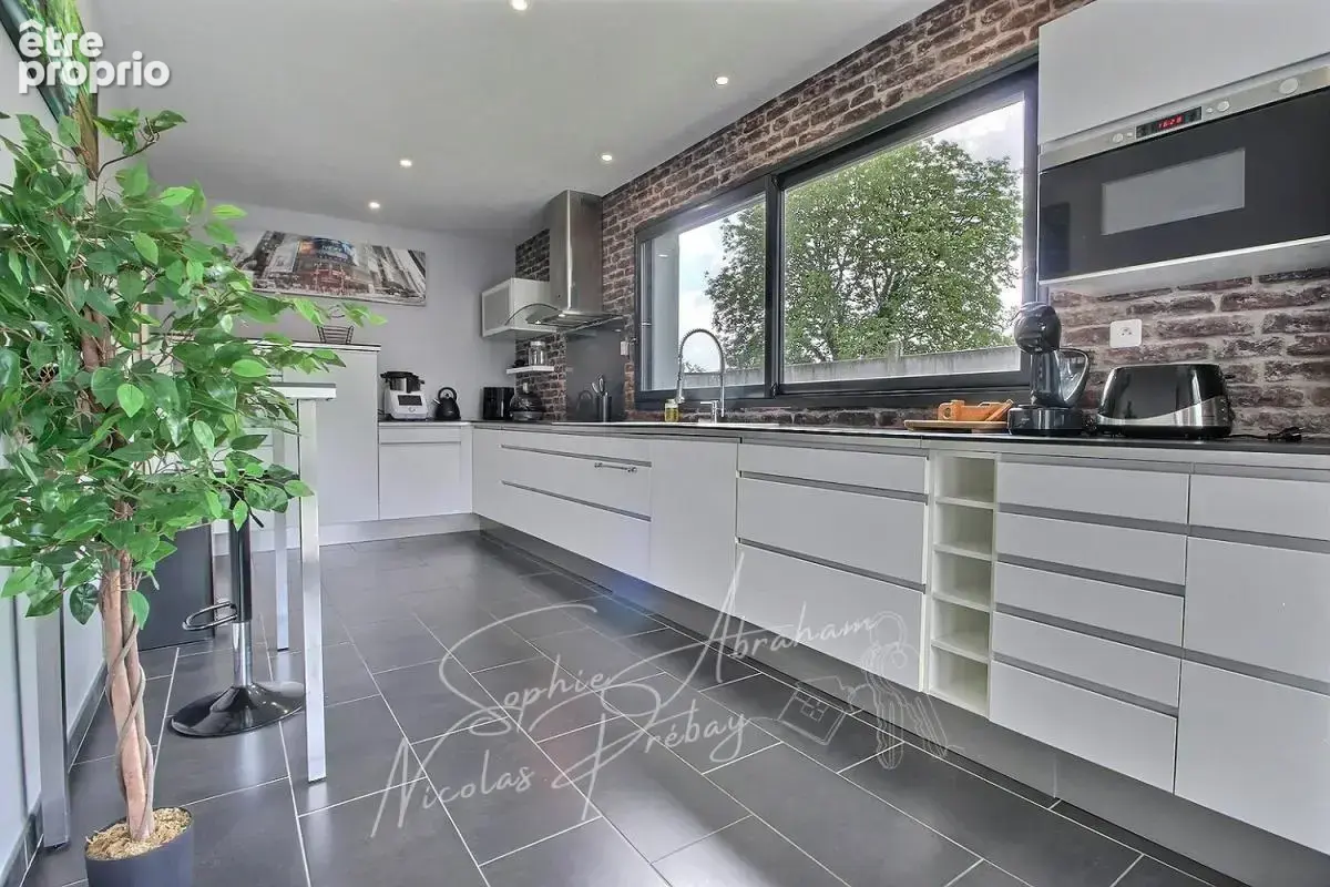 Maison contemporaine BBC , 3 chambres, garage de 48 m², jardin avec piscine - photo 3