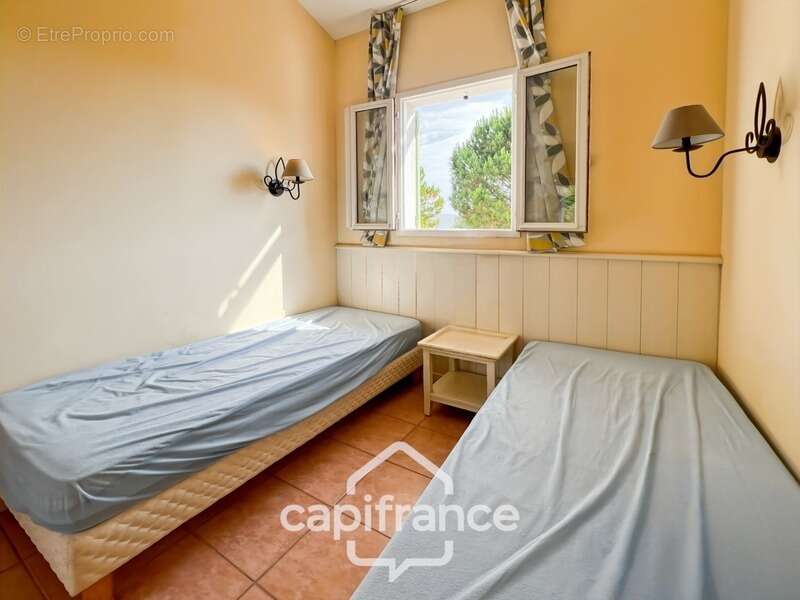 DOMAINE DE PONT ROYAL – Bastidon climatisé de 44 m², ravalé et parfaitement entretenu, avec jardin, 2 chambres et place de parki - photo 22