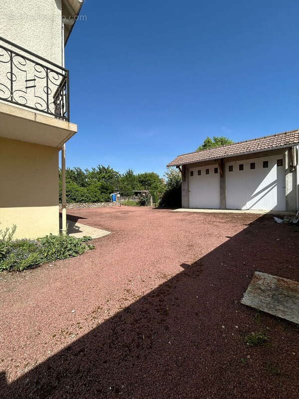 Maison à THURE