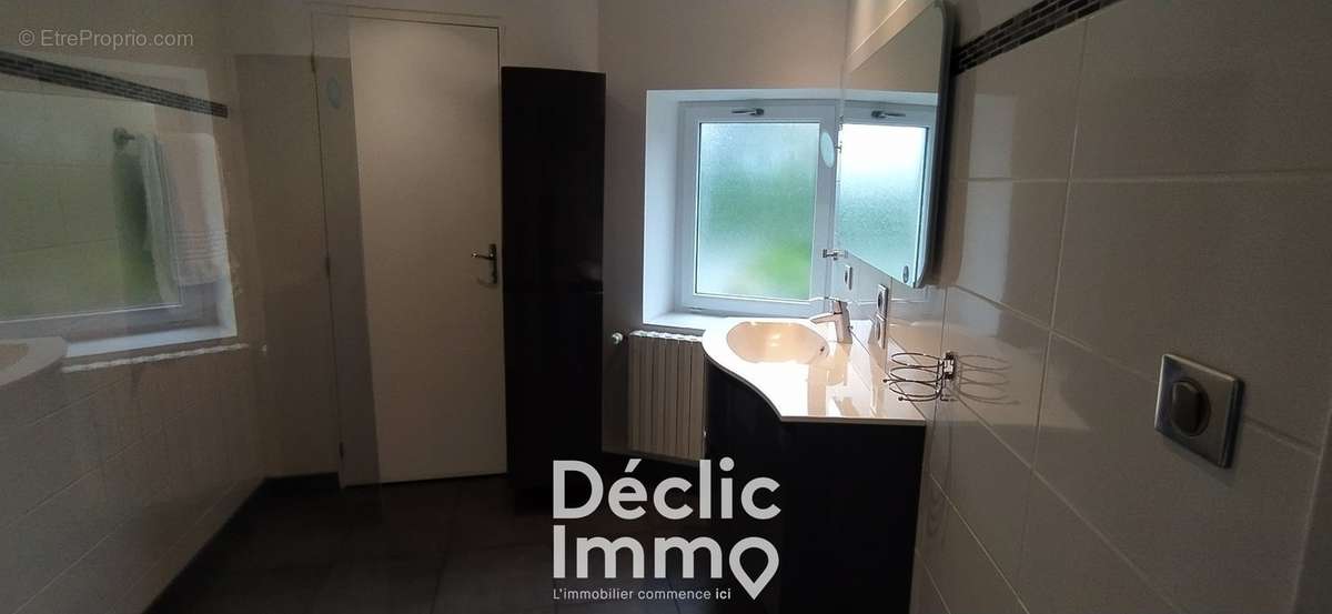 Maison à CHAMPAGNE-MOUTON