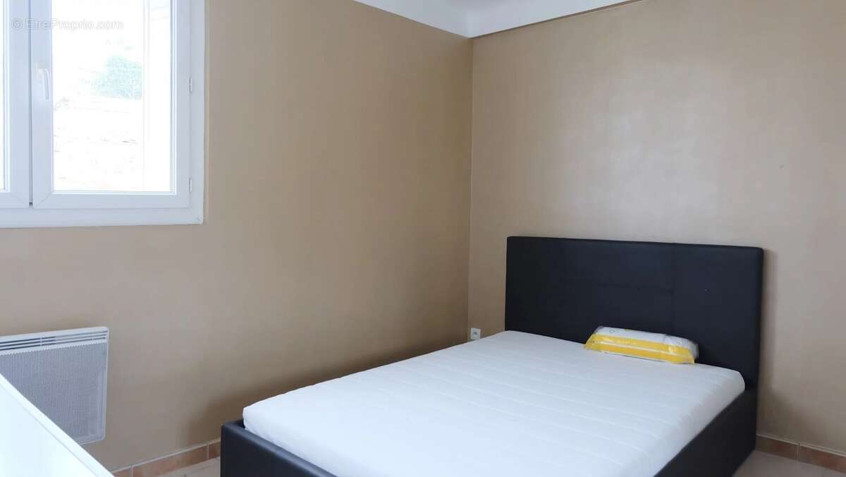 Appartement à MARSEILLE-3E
