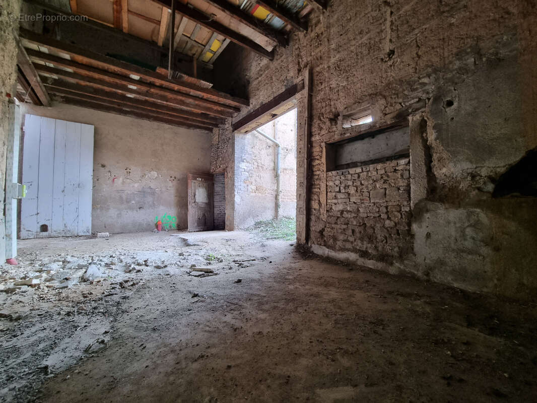 Maison à VILLEFRANCHE-SUR-SAONE