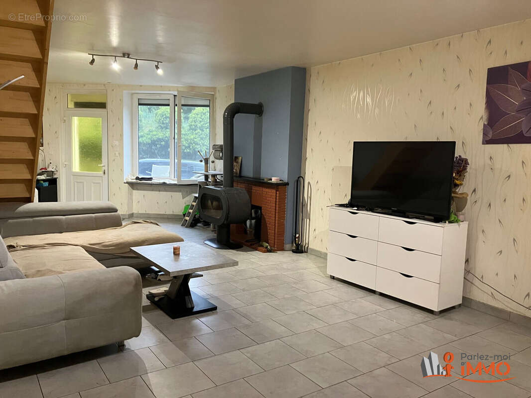 Maison à SOUGERES-EN-PUISAYE