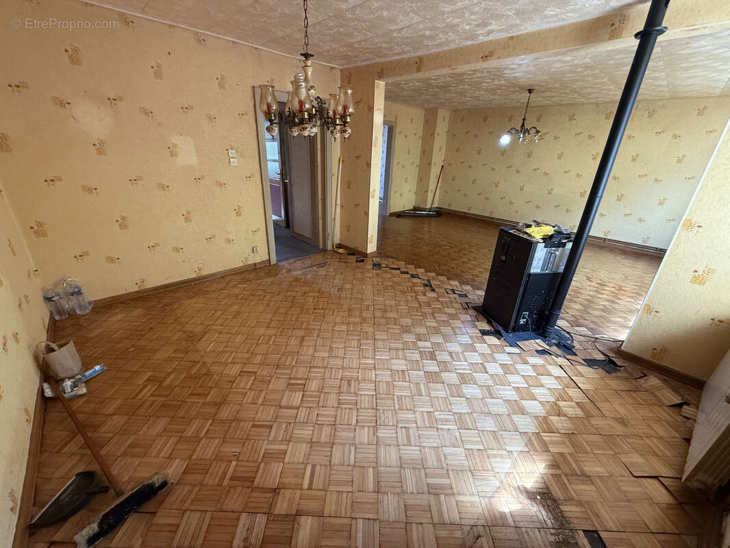 Maison 6 pièces de 158 m2 avec jardin   Possibilité de faire 2 appartements - photo 5