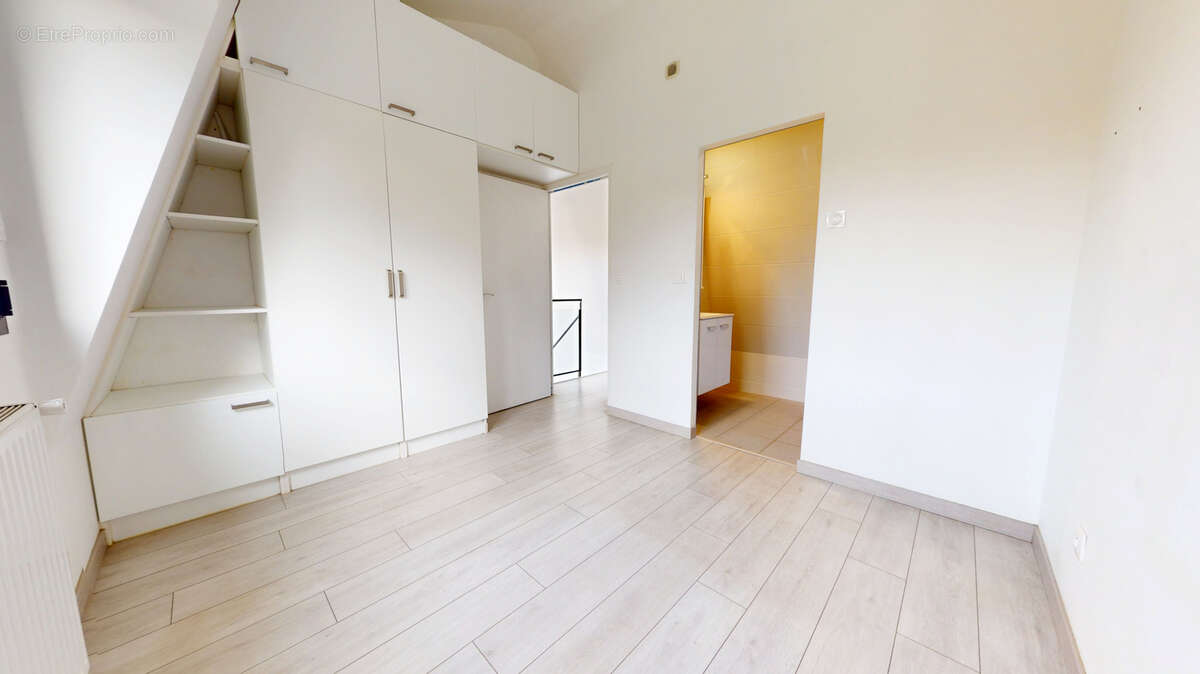 Maison à SARTROUVILLE