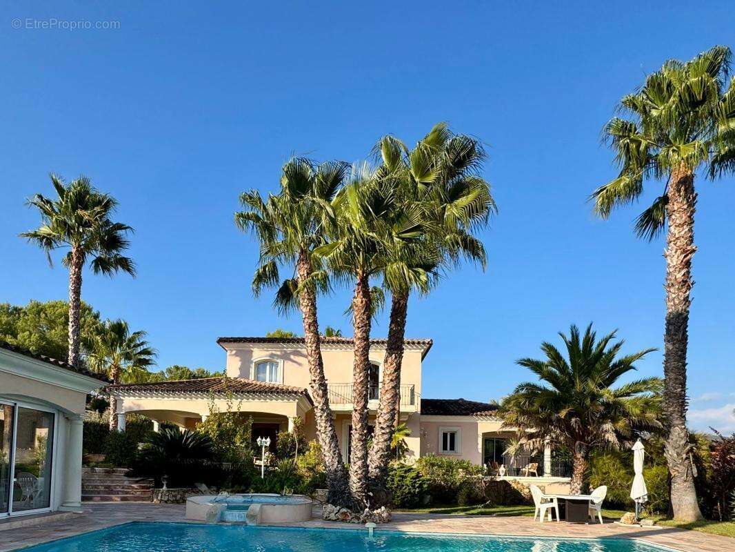 Maison à SAINT-RAPHAEL