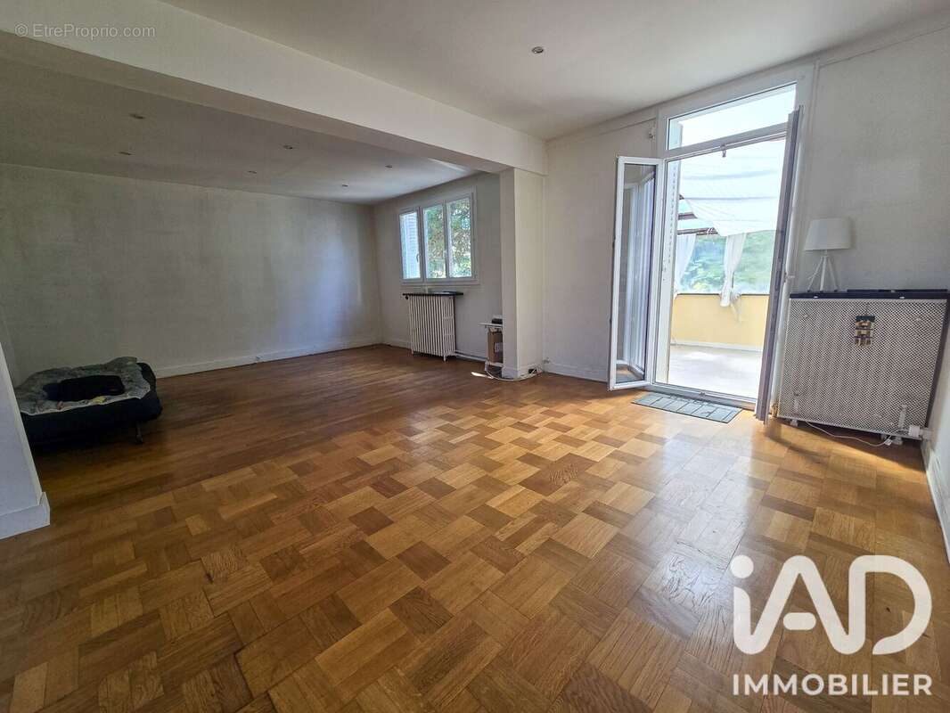 Maison 131 m² à Villecresnes  - photo 4